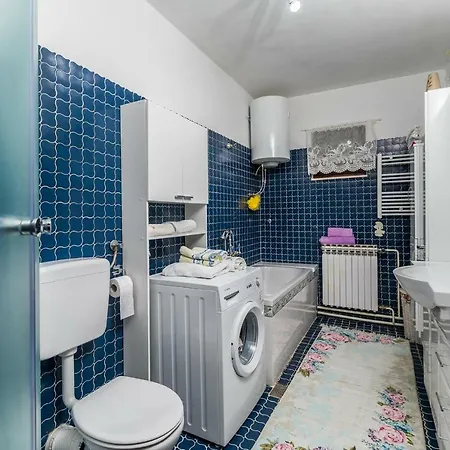 Apartment Comfortable And Modern Holiday Ema Vela Luka