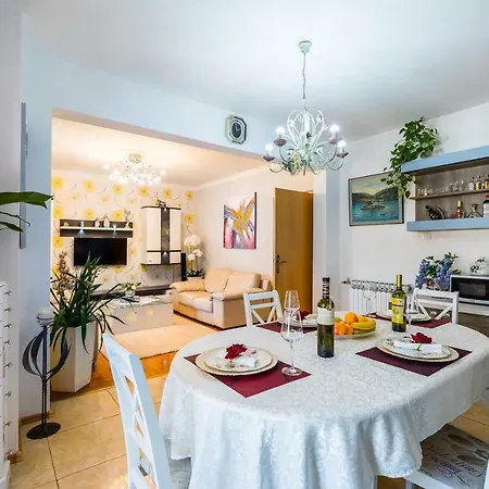 Comfortable And Modern Holiday Ema Apartment Vela Luka